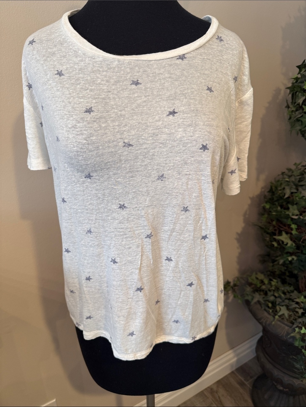 Splendid Short-Sleeve Star Print Tee size Large
